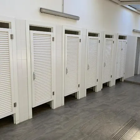 مكان تخييم Miramar Playa - Camas Individuales
